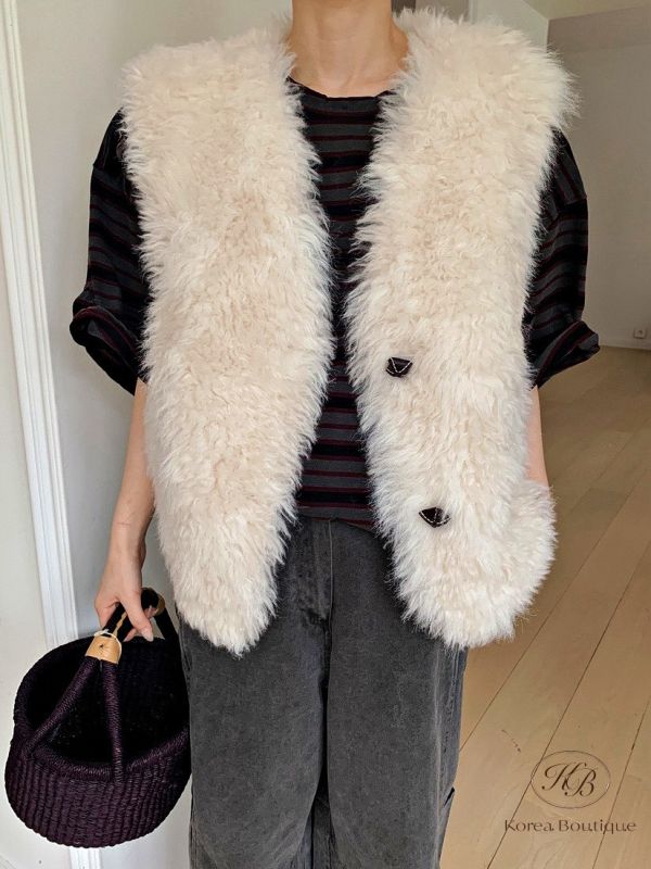 FWKR50 冬季 雪白毛毛背心 穿上去立馬可愛加分 