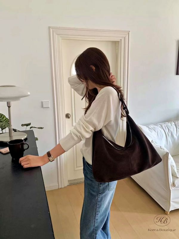 Fw196 秋季 超時髦的Hobo麂皮大包 