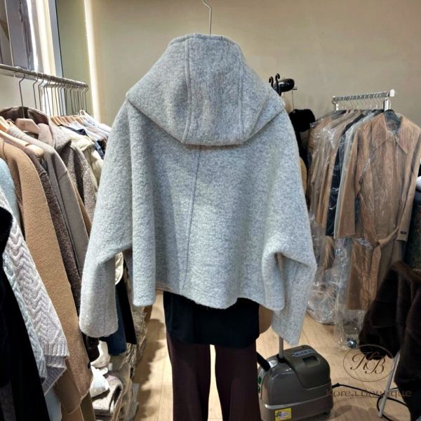 FWKR38 冬季 附上圍巾的短版大衣 