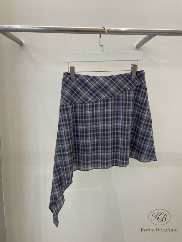 Kr23 夏裝《不對稱格調》斜擺格紋短裙 
