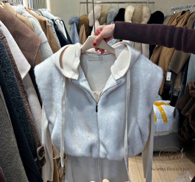 FWKR37 冬季 皮草背心 帽子可拆 