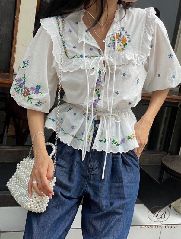 Su20 夏裝 刺繡別緻上衣 