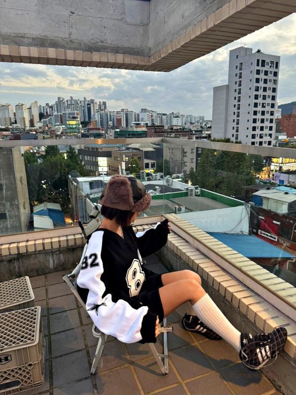 Fw443 冬季 數字運動感上衣 長版 