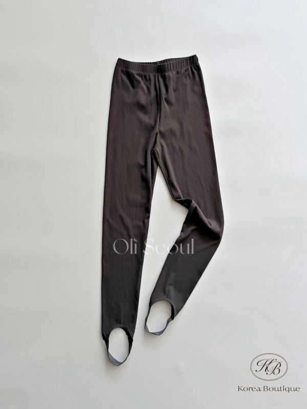 SS353 春季 春夏要有的踩腳褲 