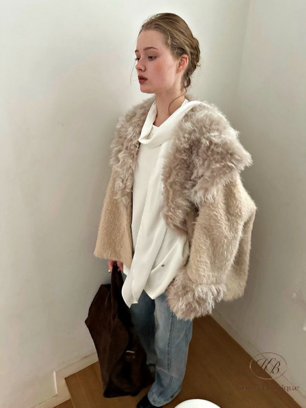 Fw419 秋季 好可愛的皮草領大衣 