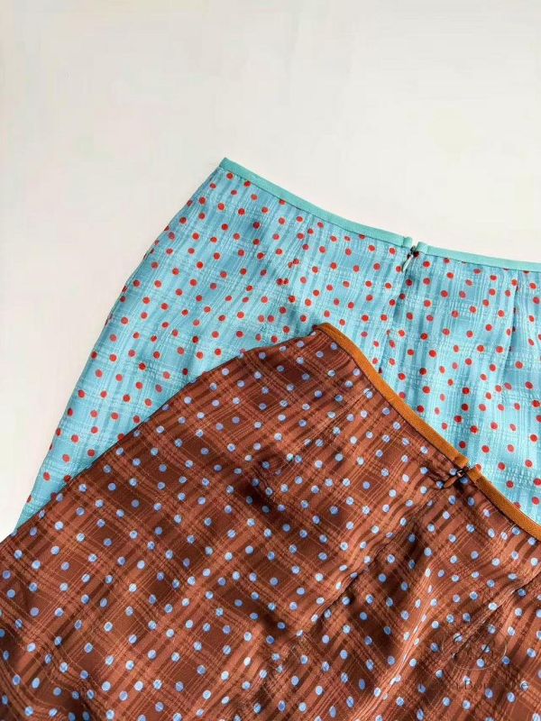 SS275 春季 復古色 點點半身裙 