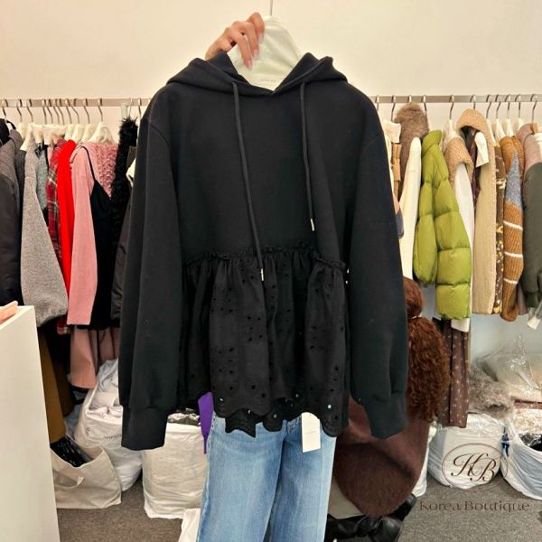 FWKR47 冬季 下擺很可愛的蕾絲大學tee 