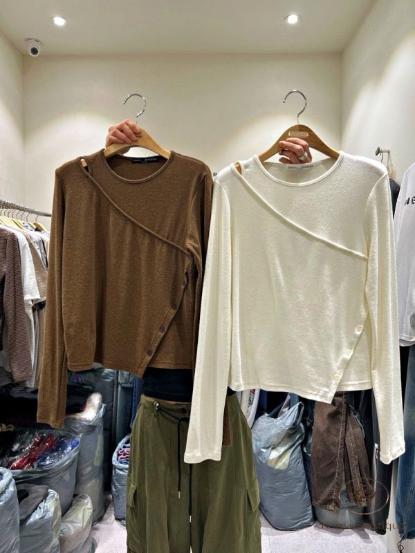 Fw349 秋季 腰間排扣設計上衣 