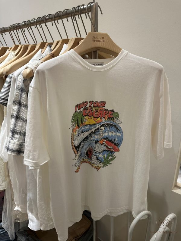 Kr44 夏裝 復古鯊魚印花寬版Tee 
