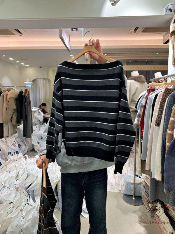 FWRK119 冬季 條紋斜肩上衣 