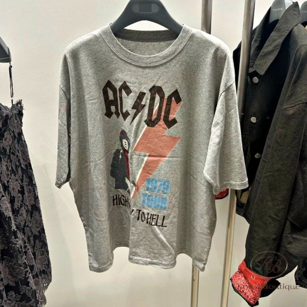Fw130 秋季 這麼可愛的搖滾tee 能不買嗎 