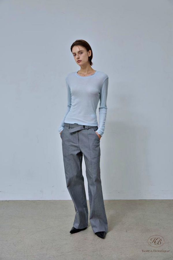 Fw184 秋季 木耳邊內搭上衣 