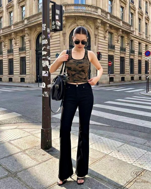 SS223 春季 涼感面料黑色喇叭褲 