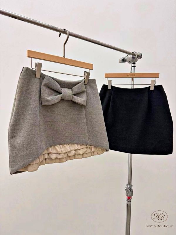 FWKR46 冬季 很有小心機的短裙 