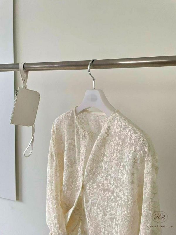 SS98 春季 重工雕花設計外套 