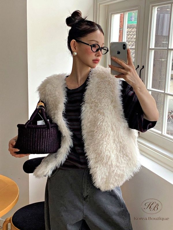 FWKR50 冬季 雪白毛毛背心 穿上去立馬可愛加分 