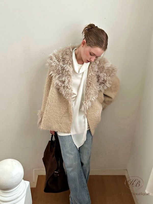 Fw419 秋季 好可愛的皮草領大衣 