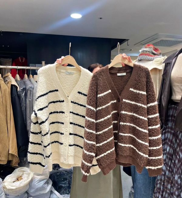 FWRK121 冬季 條紋毛毛長版開襟外套 