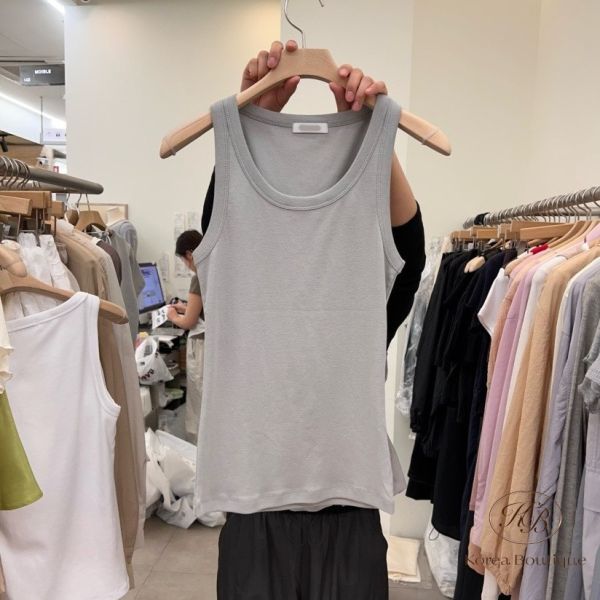 Kr10 夏裝 本體質感很好很舒服的背心 