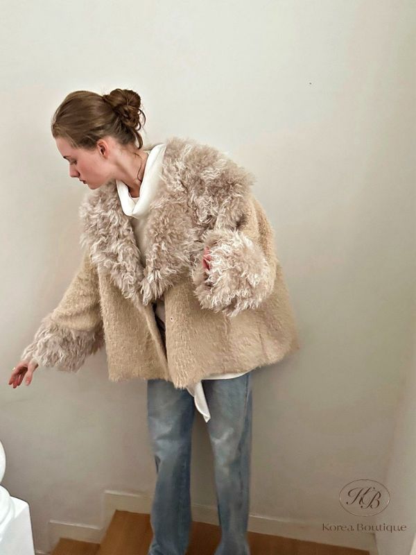 Fw419 秋季 好可愛的皮草領大衣 