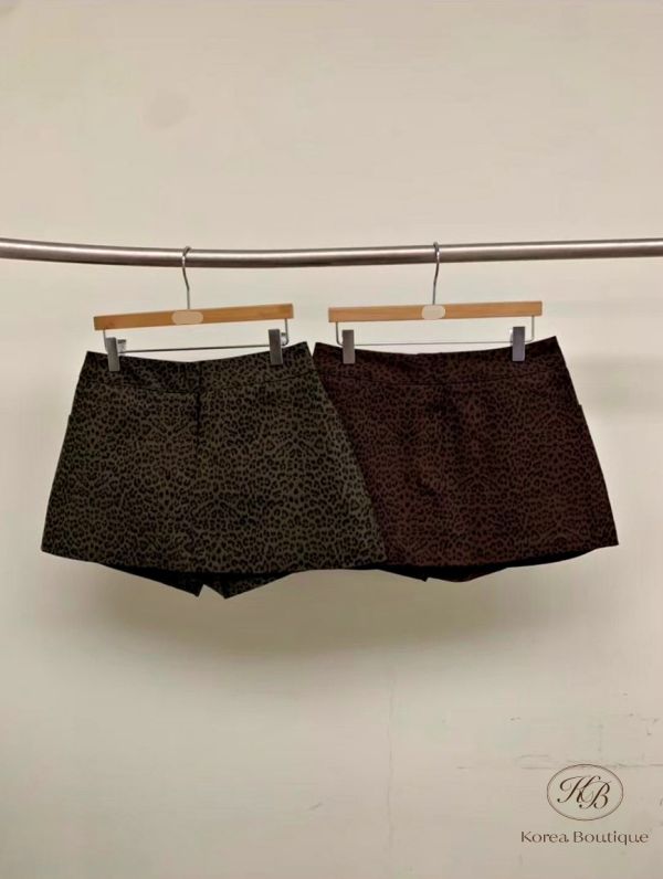 Fw339 秋季 顏色特別的豹紋褲裙 