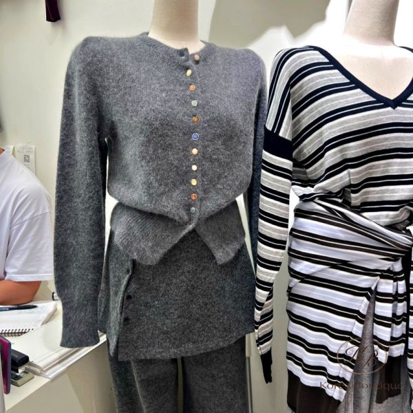 Fw417 秋季 顏色都好好看的排扣開襟外套 