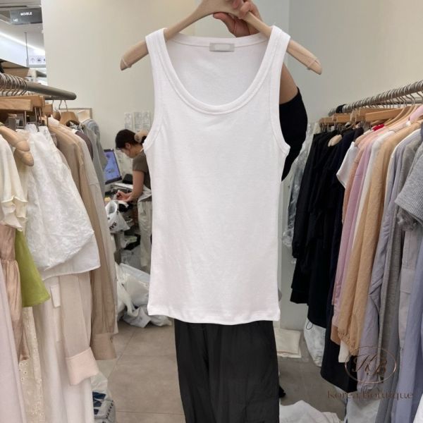 Kr10 夏裝 本體質感很好很舒服的背心 