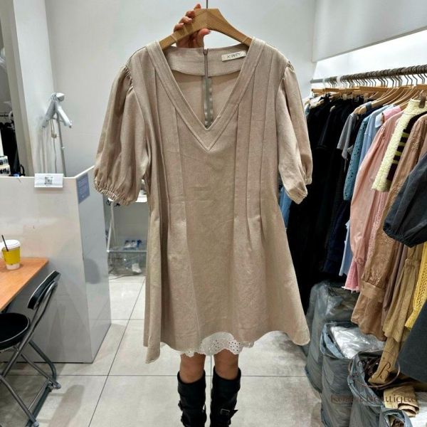 SS201 春季 穿起來很美的 v領洋裝 