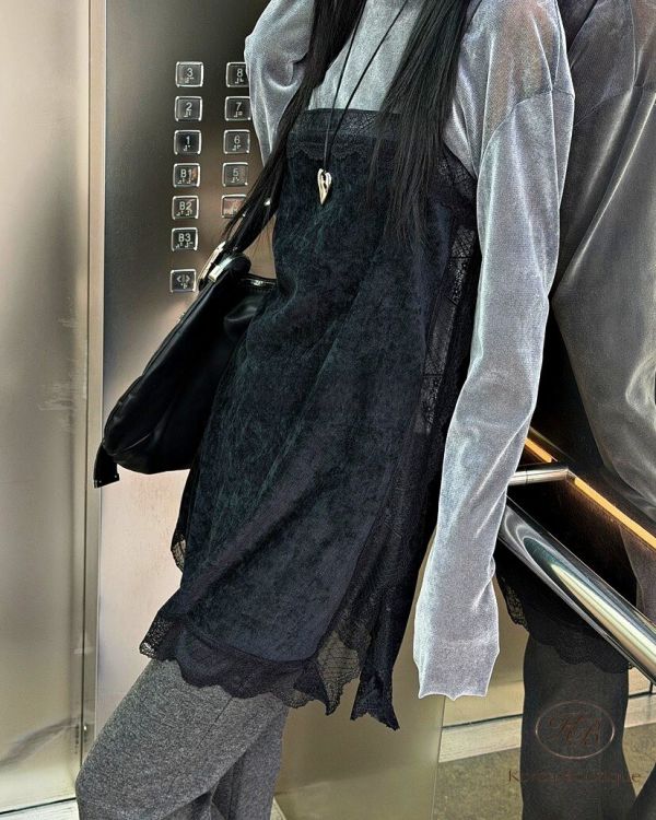 FWKR79 冬季 絲絨感蕾絲長上衣 