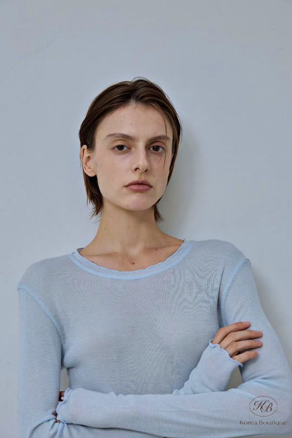 Fw184 秋季 木耳邊內搭上衣 