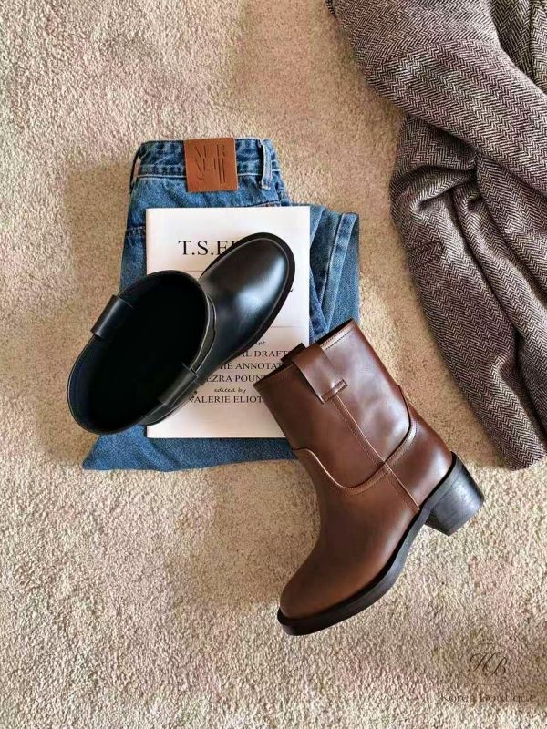 Fw195 秋季 皮感很美的靴子 