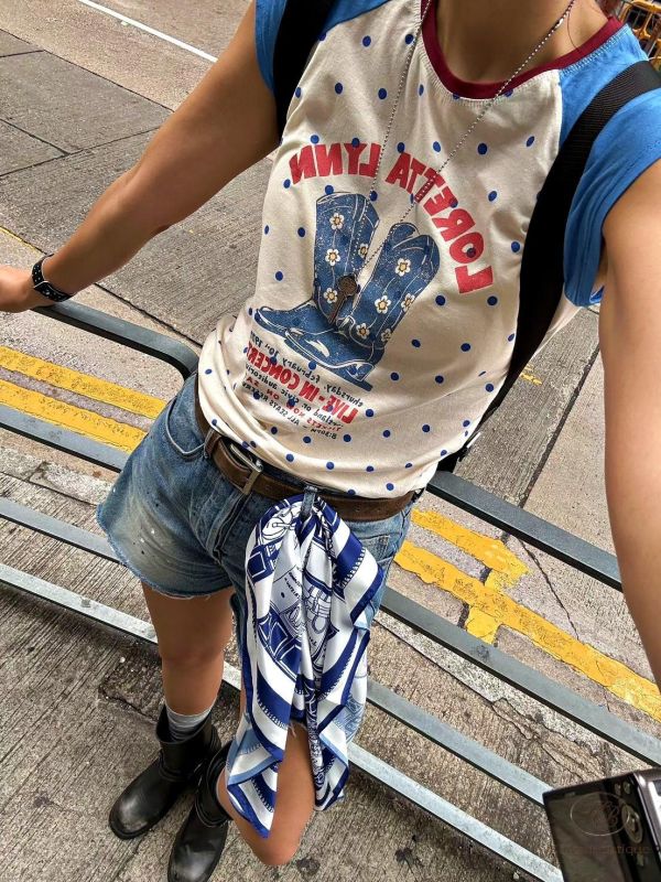 SS533 夏季  馬靴圖案復古tee 