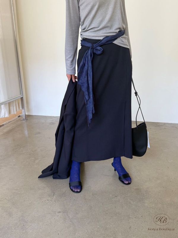 Fw73 秋季 均碼 超美的西裝感半身裙 就剛剛好的垂度 