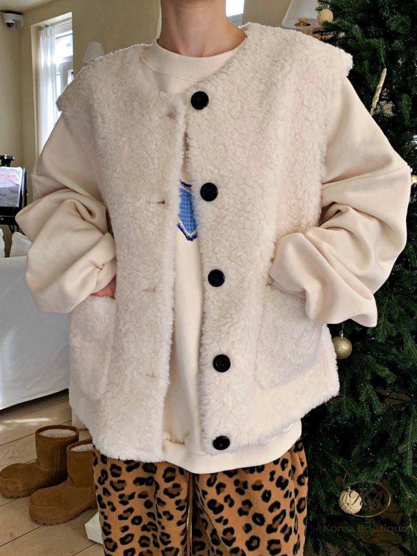 FWKR49  冬季 有扣子的毛毛背心 