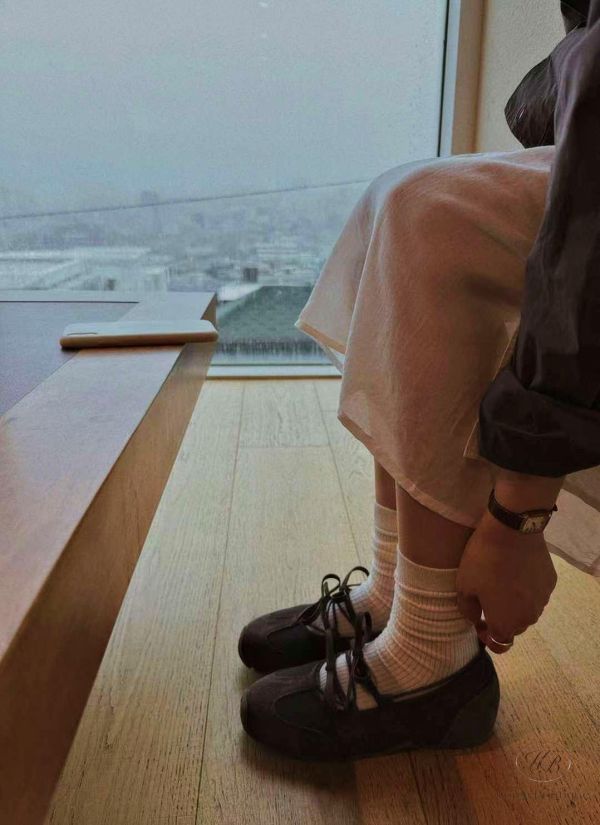 Fw236 秋季 Ribbon Mood Sneakers蝴蝶結氛圍運動鞋 (豬皮絨面皮) 