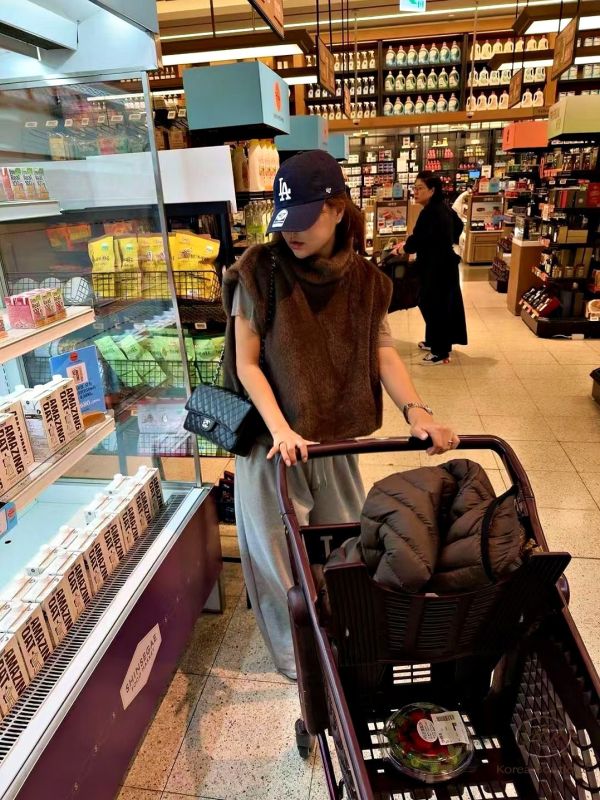 Fw444 冬季 真的好時髦的皮草背心 