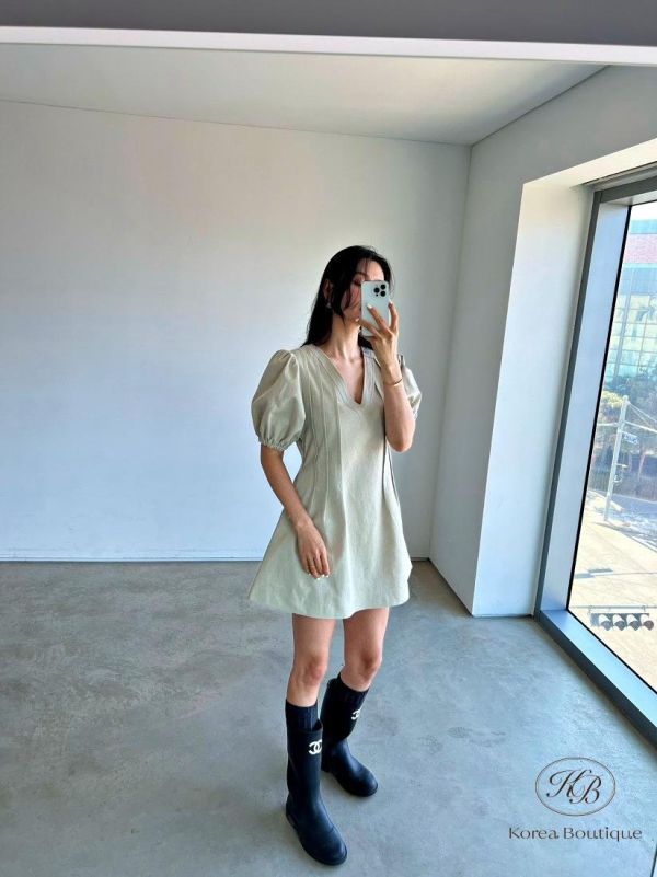 SS201 春季 穿起來很美的 v領洋裝 