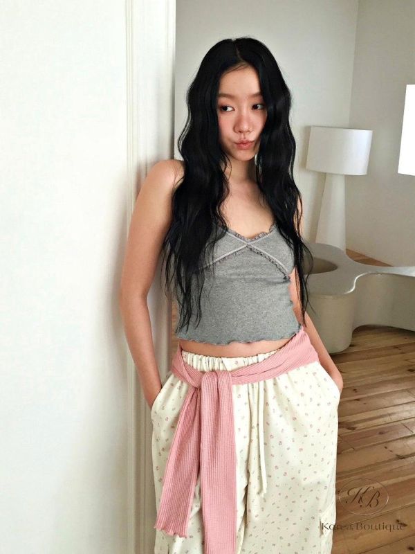 SS268 春季 木耳花邊背心 