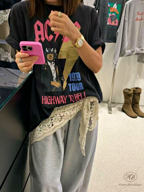 Fw130 秋季 這麼可愛的搖滾tee 能不買嗎 