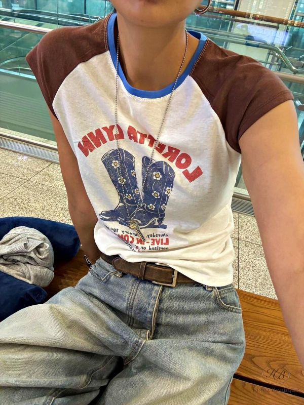 SS533 夏季  馬靴圖案復古tee 