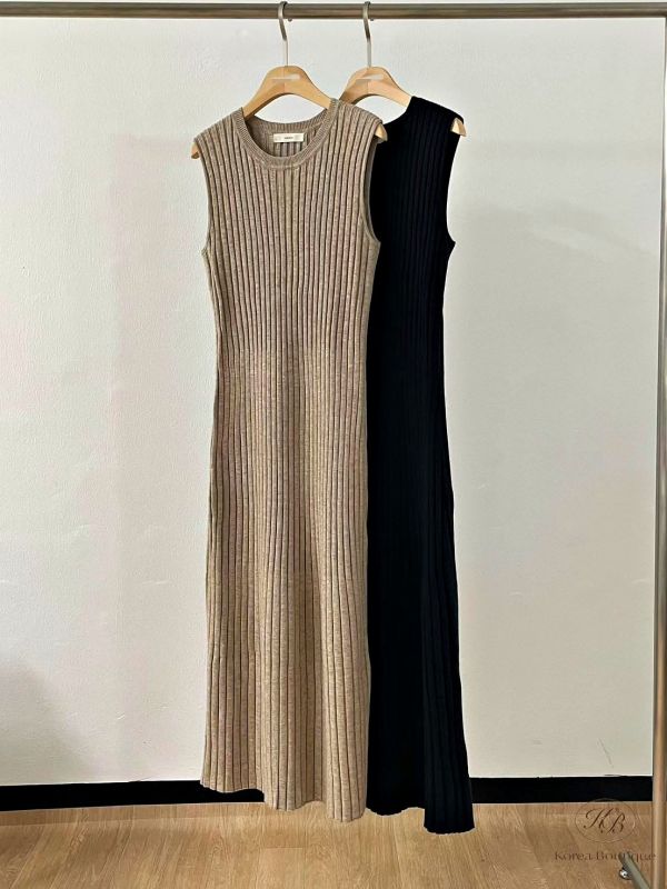 Fw361 秋季 坑條無袖長洋 