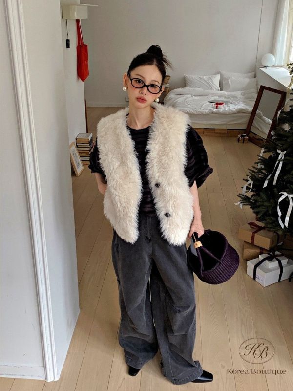 FWKR50 冬季 雪白毛毛背心 穿上去立馬可愛加分 