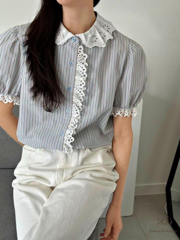 SS352 春季 鏤空花領口襯衫 