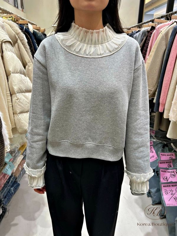 FWKR34 冬季 領口很美的上衣 