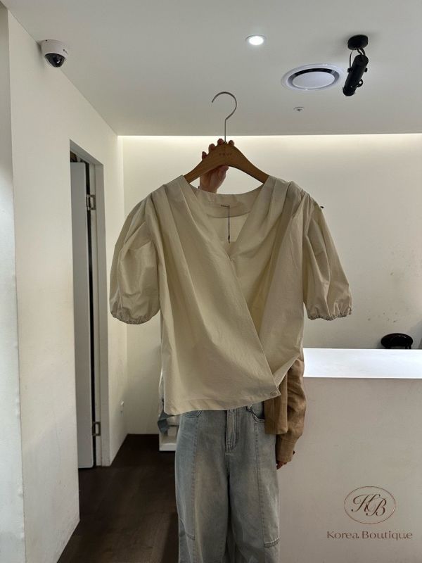 Su29 夏裝 微微澎袖v領上衣 
