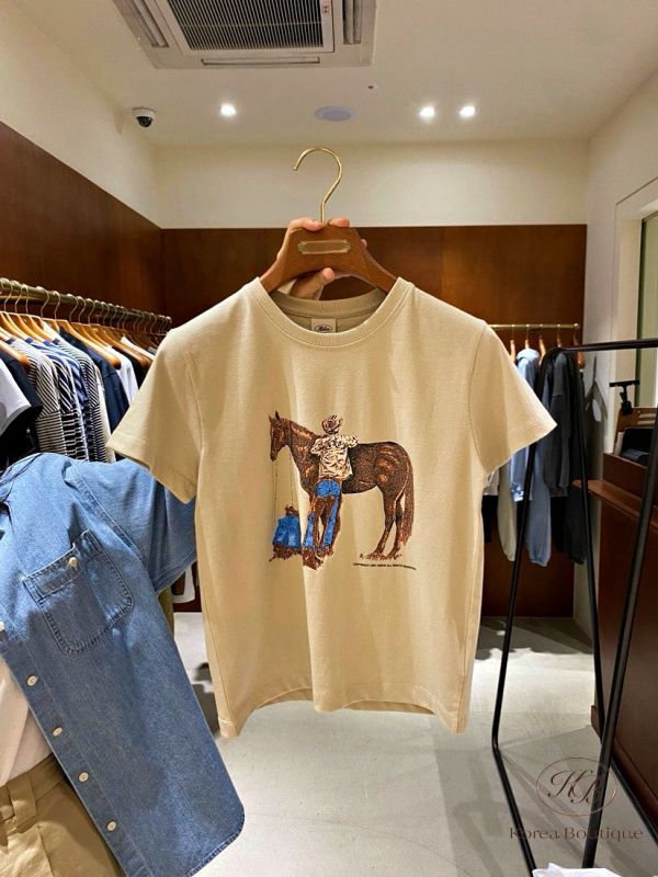 Fw204 秋季 馬兒帥性tee 