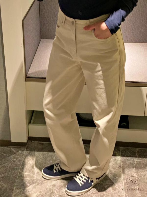 SS143 春季 小直筒好搭配的奶油牛仔褲 