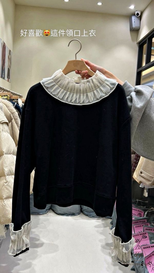 FWKR34 冬季 領口很美的上衣 