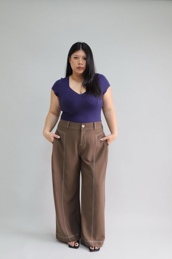 【EASE】肉肚友善長腿明線寬褲-咖 