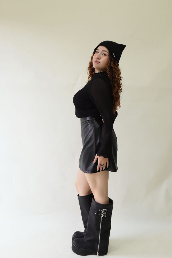 【EASE】時髦摺線高腰皮裙-黑 